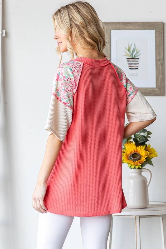 ET7877-10 SHORT SLEEVE SOLID AND FLORAL TOP