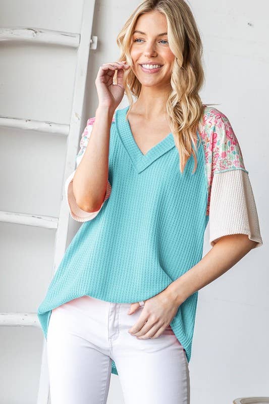 ET7877-10 SHORT SLEEVE SOLID AND FLORAL TOP